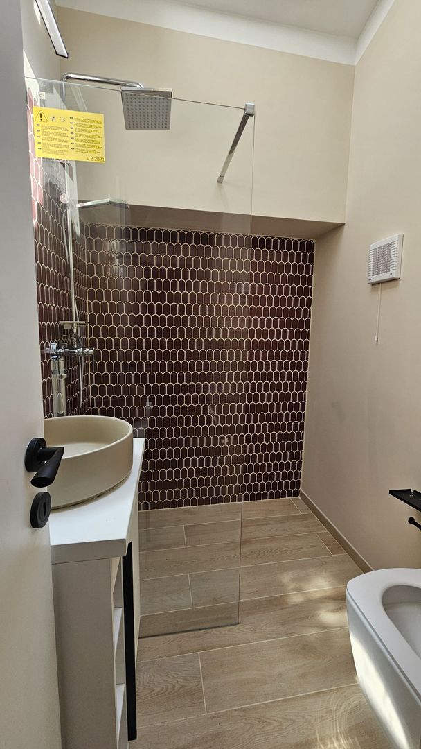 Corp de casă cu 2 imobile independente, curte și pod – Str. Mihai Viteazul - Poză 19