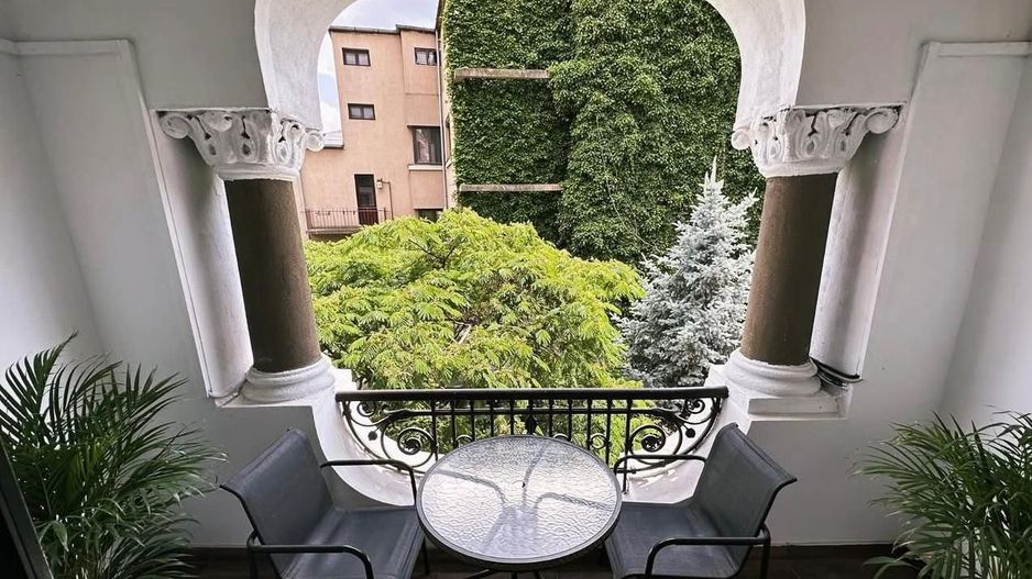 Refined Elegance Meets Urban Functionality in the Heart of Bucharest - Poză 7