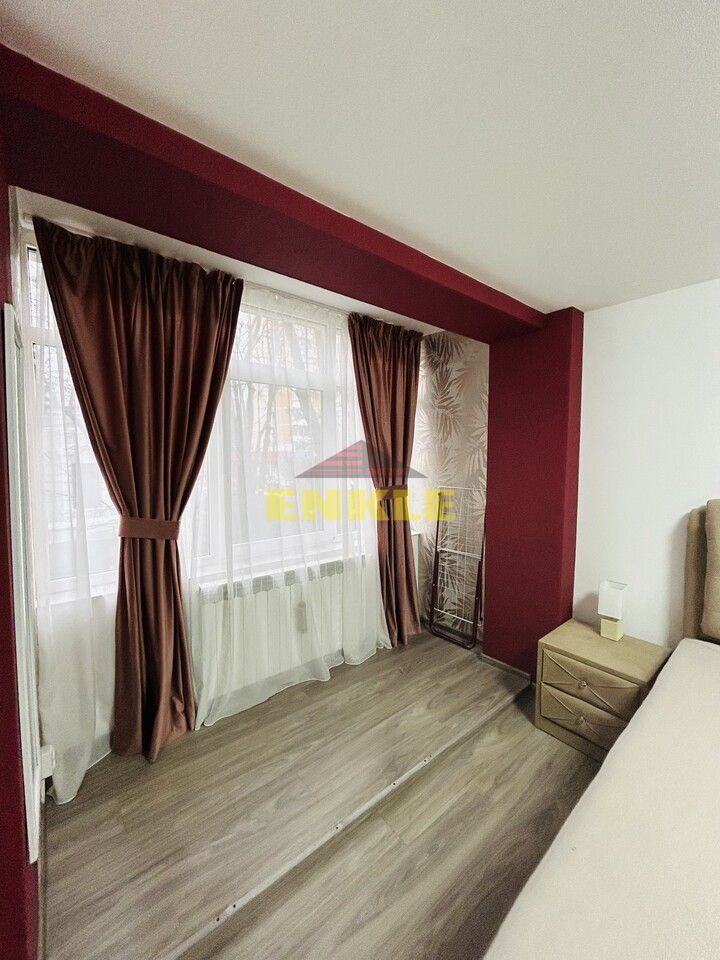 De inchiriat apartament 2 camere, zona Pietonalul Unirii. Pret 400€ - Poză 4