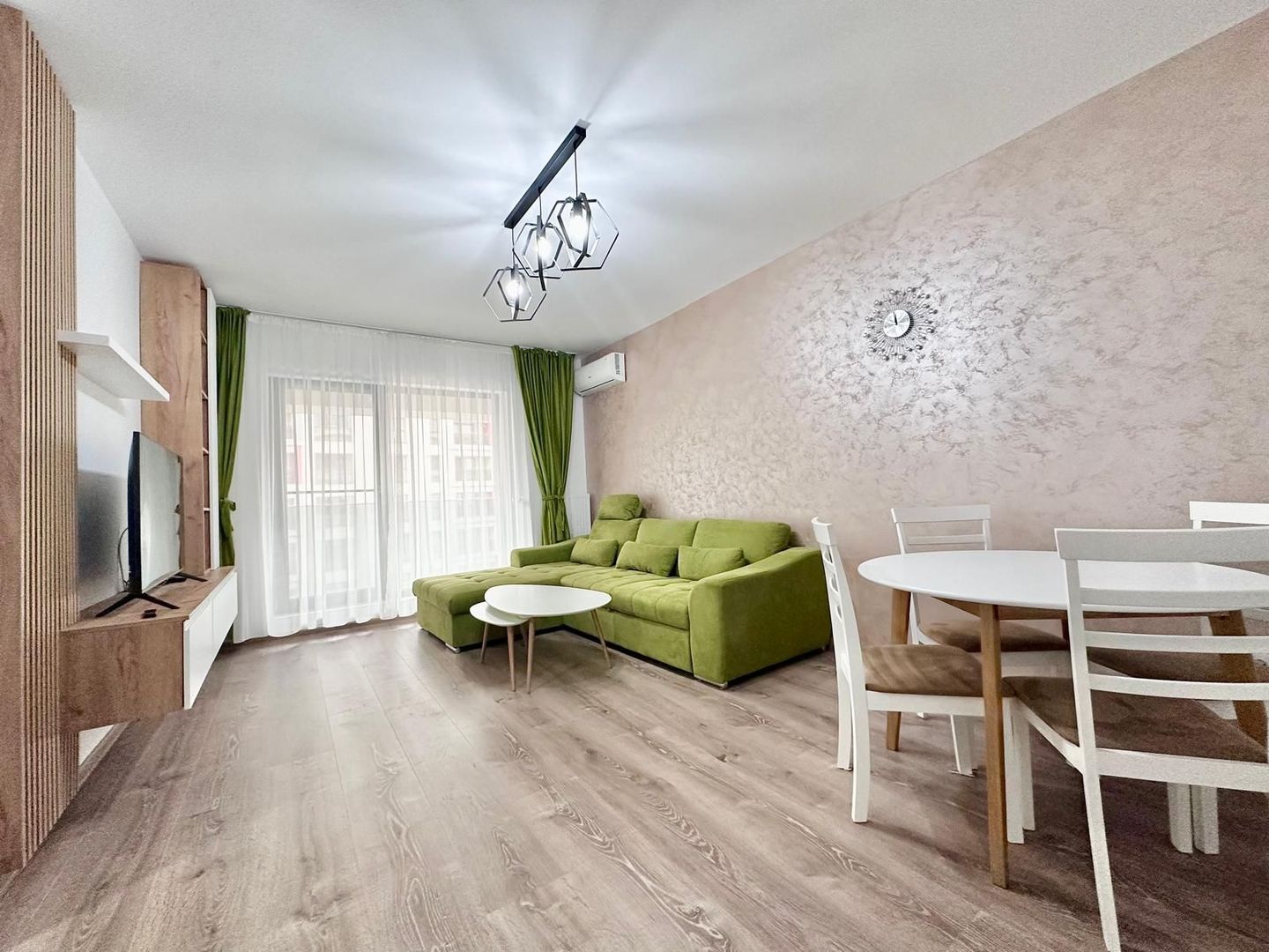 Apartament 2 Camere Exigent Plaza Residence Faza 4 Lujerului+ Parcare - Poză 1