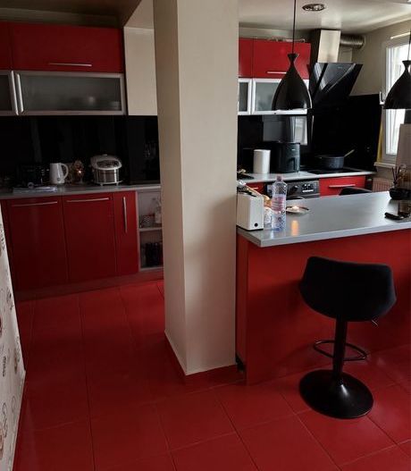 URGENT!, proprietate in vila, GARAJ, FARA RISC SEISMIC, NEGOCIABIL - Poză 1