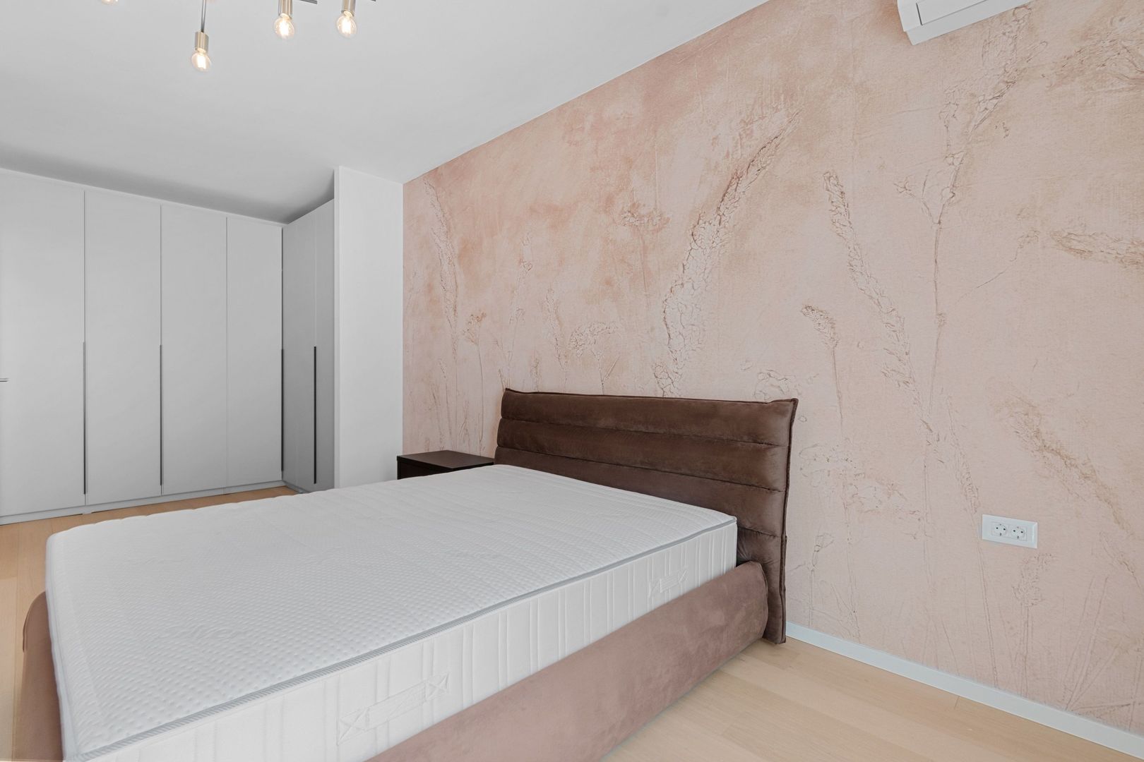 The Ivy | 2 camere PREMIUM | Parcare inclusa| Mobilat impecabil - Poză 6