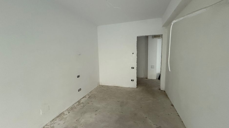 Apartament 4 Camere de Vanzare - Poză 13