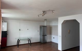 Casă cu 4 camere, curte proprie și 2 balcoane – Șelimbăr - Poză 1