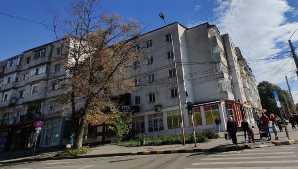 Apartament 2 camere Botosani - Poză 1