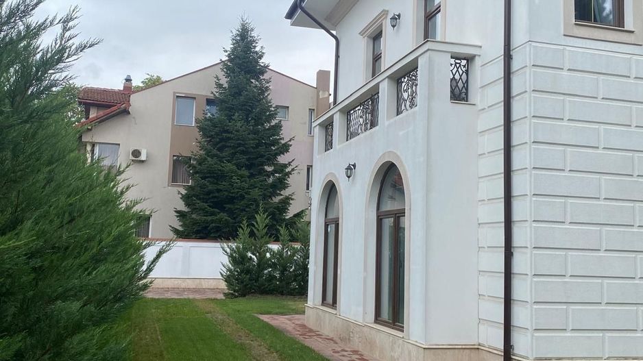 VILA CASA DE INCHIRIERE IN ZONA EROU IANCU NICOLAE PIPERA - Poză 16