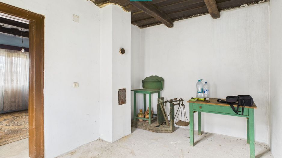 Casă cu 4 camere în Buhani, Dezna - Poză 6