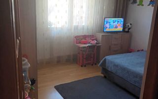 # vând ap cu 2 camere decomandat! - Poză 6