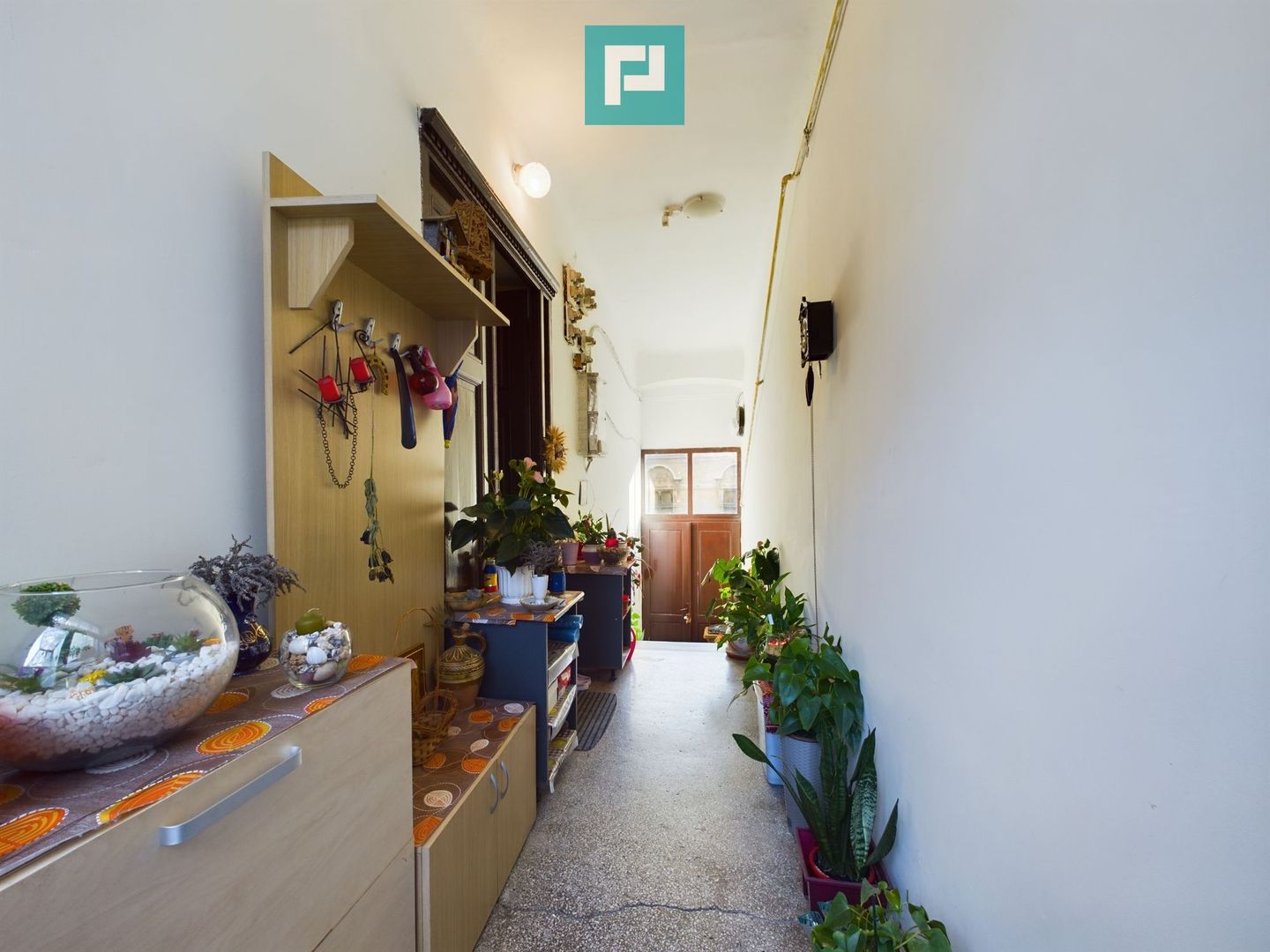 Clădire cu două apartamente zonă centrală - Poză 21