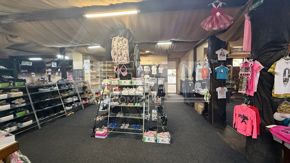 Spatiu de INCHIRIAT - Poză 1