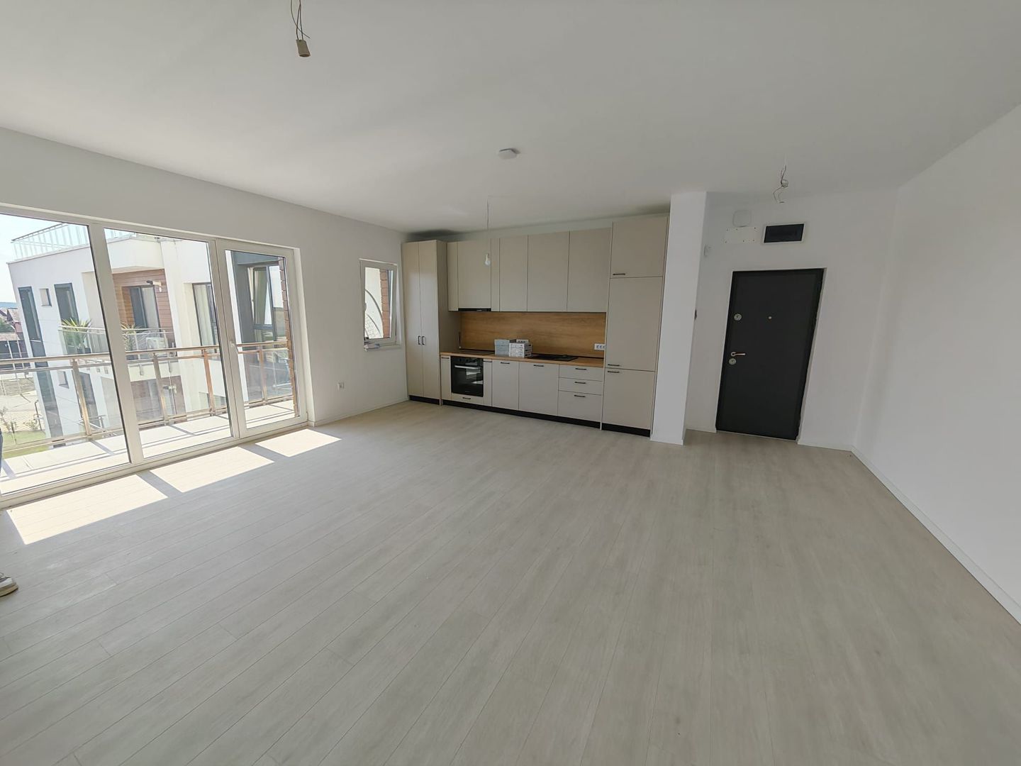 Apartament nou cu 3 camere în Via Carmina - Poză 11