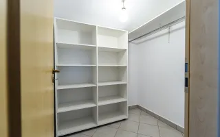 Casă situată pe strada Constituției, Aradul Nou - Poză 12