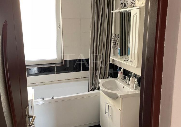 Apartament decomandat cu 2 camere de vânzare – Florești, zona Porii. - Poză 8