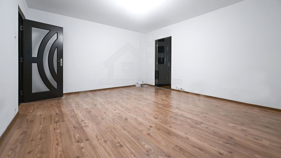 Apartament 2 camere-Rovine-parter-centrala proprie-54mp - Poză 2