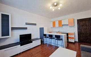 Apartament cu 3 camere decomandate, Cetate - Poză 2
