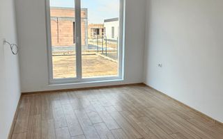 Casa 4 Camere | 200 M de Blv. | Curte amenajata - Poză 9