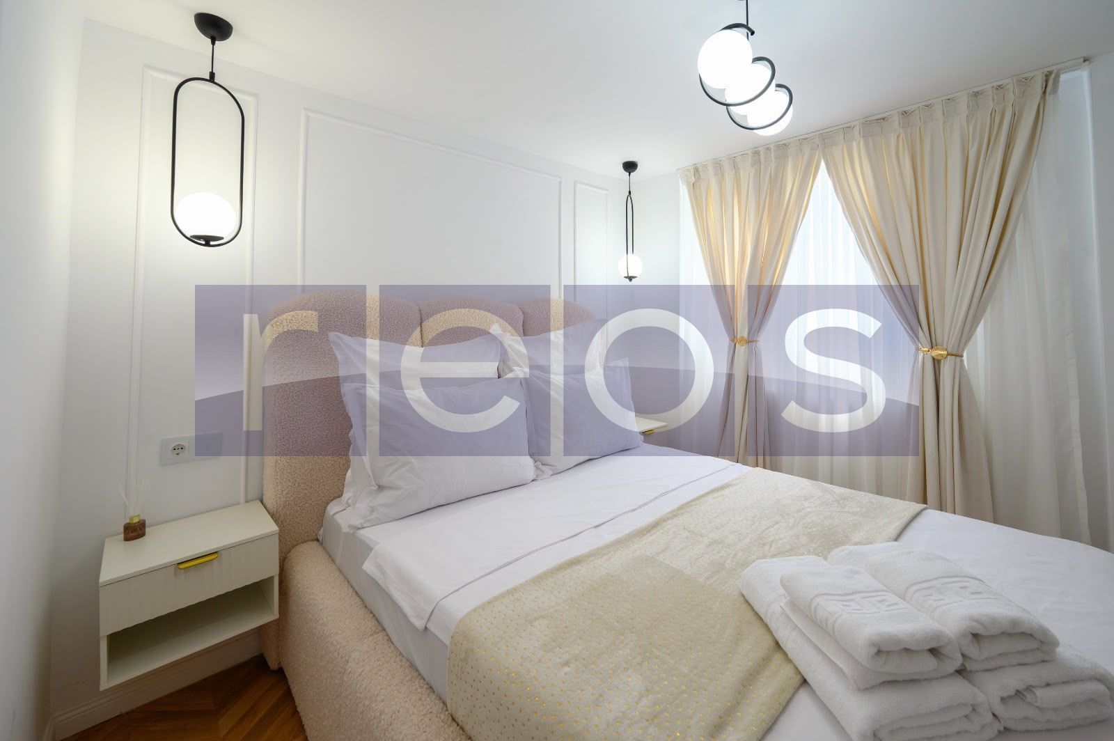 VANZARE APARTAMENT VILA DOROBANTI 45MP 2 CAMERE RENOVAT 2026 CENTRALA PROPRIE - Poză 1