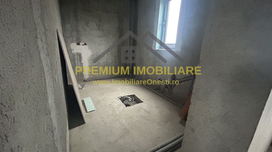 Casa la gri in Onesti - Poză 5