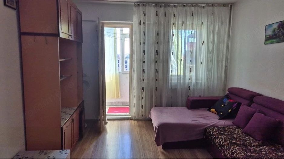 apartament decomandat 2 camere - Poză 1