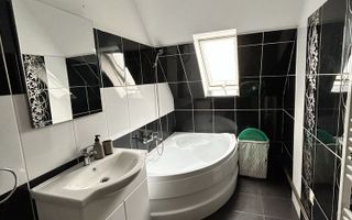 Apartament - mansarda 78.000 Girocului - Poză 5