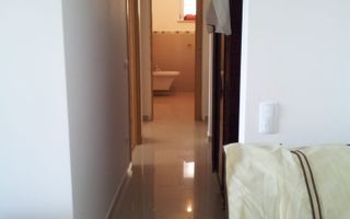 Apartament 3 camere decomandat - Poză 8
