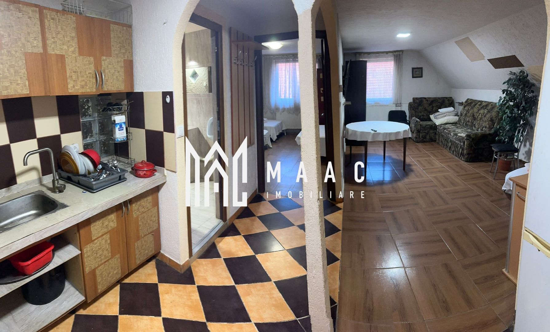 Casa cu 4 apartamente | 9 camere | Curte si Gradina - Poză 6