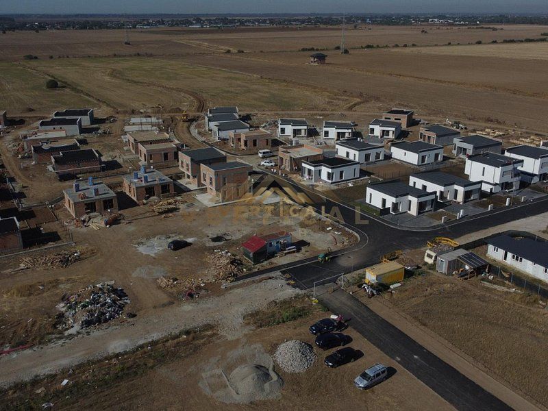 Casa 4 camere, cartier nou, Berceni - Vidra - Poză 2