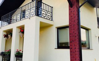 Casă 5 camere, curte, cartier rezidențial Breazu, Rediu - Poză 1
