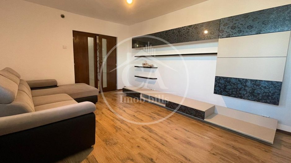 Apartament de vanzare cu 3 camere in zona Decbal, Oradea. - Poză 5