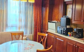 Apartament de vânzare - 4 camere, Strada Tecuci, Bloc Vega - Poză 3