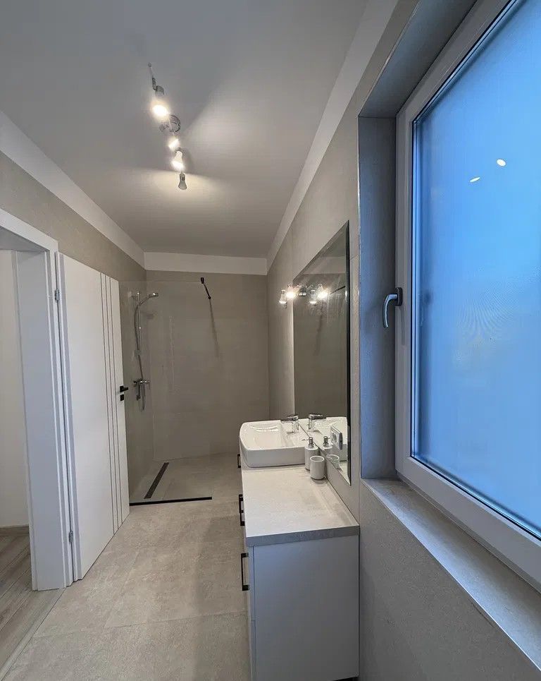 Apartament 3 camere Lipovei bloc nou etaj 1 - Poză 5