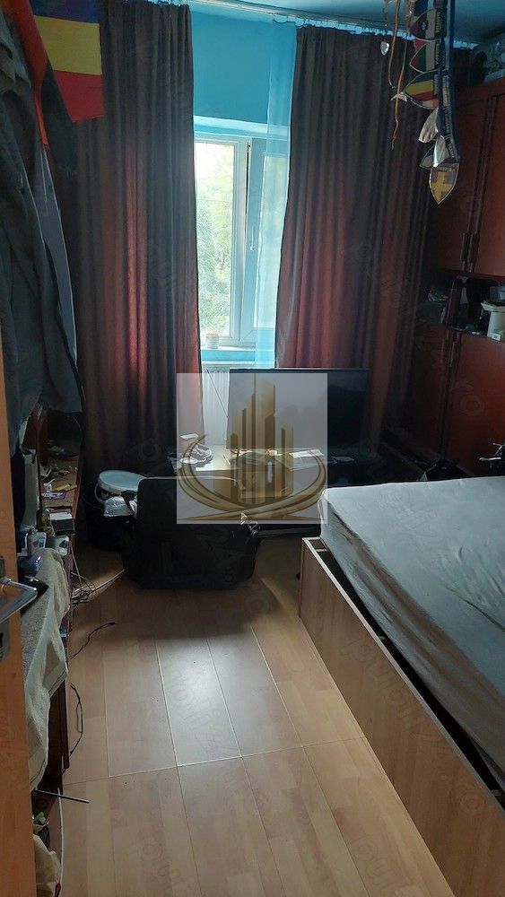 Apartament cu 4 camere Et. 1 Calea Lipovei - Poză 3