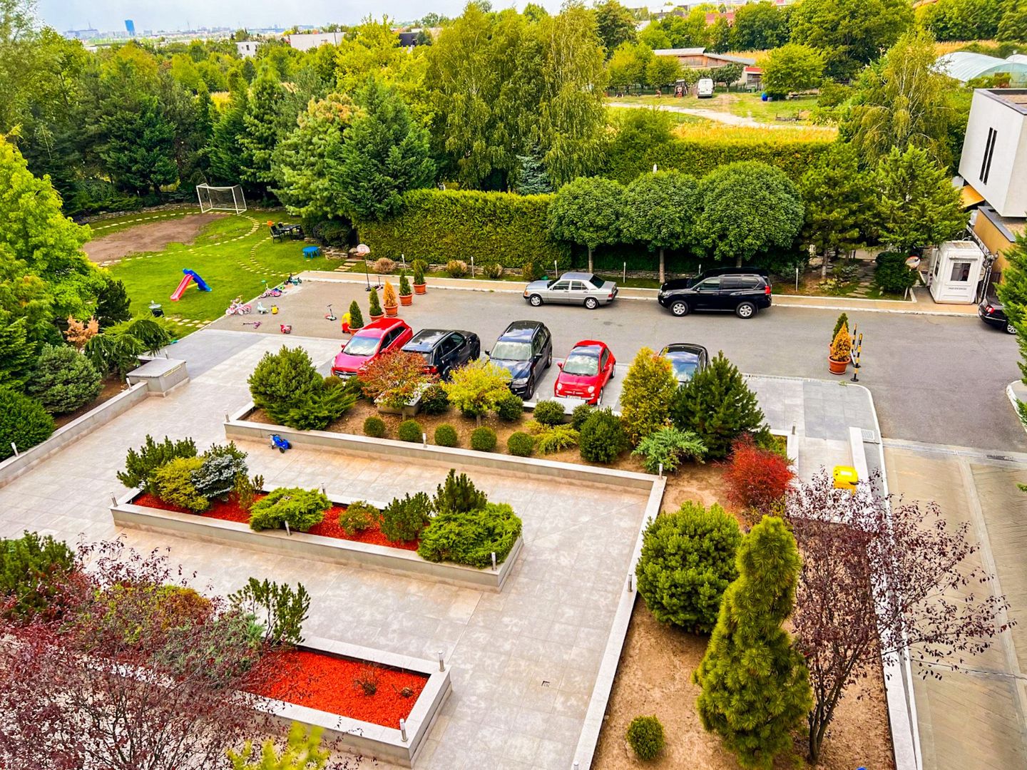 Un penthouse luminos și elegant cu priveliști de vis pe Iancu Nicolae - Poză 3