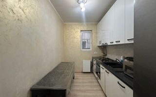 Apartament cu 2 camere, decomandat, curte, Giroc - Poză 1