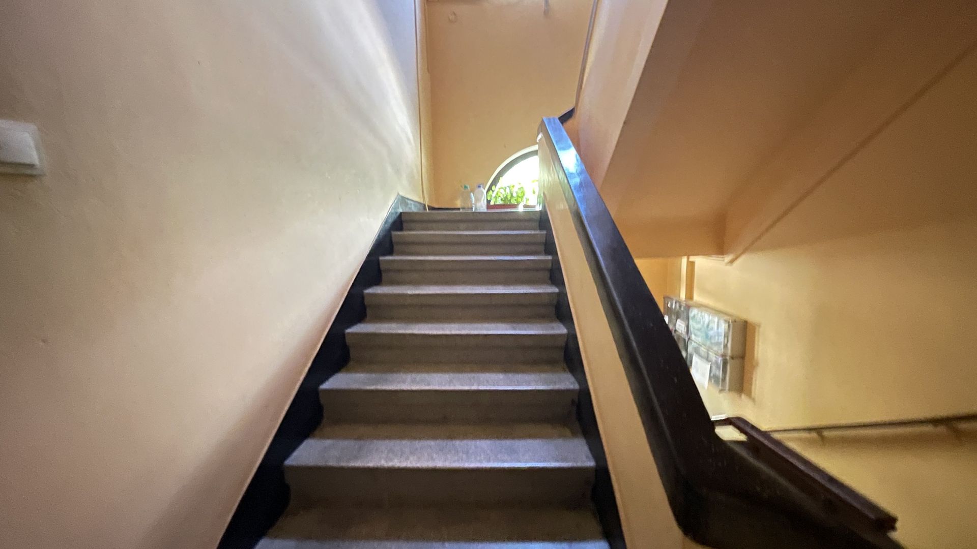 Apartament cu 2 camere in bloc de cărămidă , etajul 1 - Poză 26