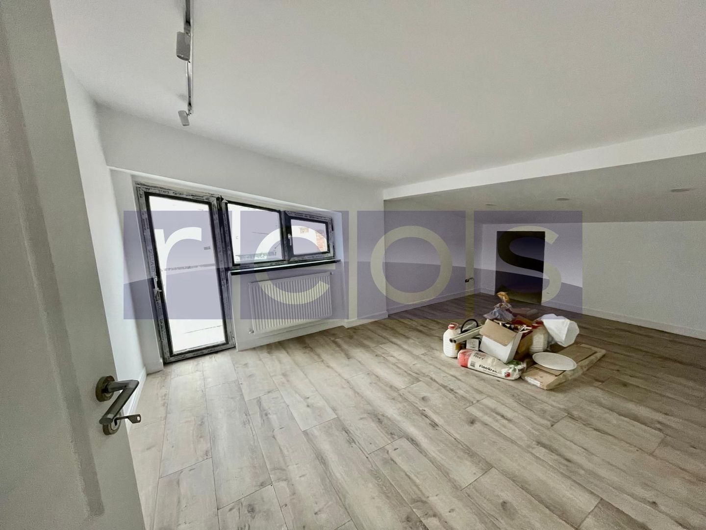 VANZARE APARTAMENT 3 CAMERE TEPES VODA CALEA CALARASILOR 87MP MANSARDA - Poză 5