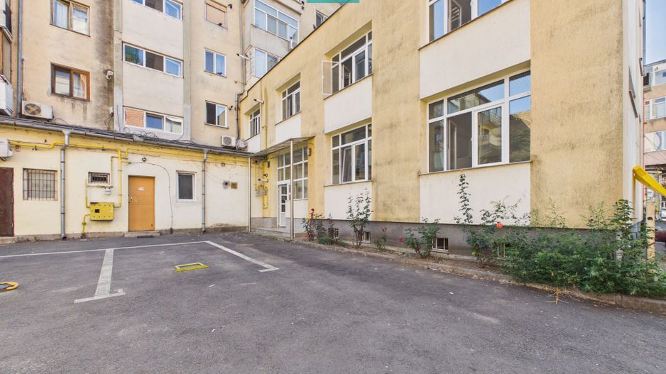 Imobil central cu destinație medicală, Arad - Poză 14
