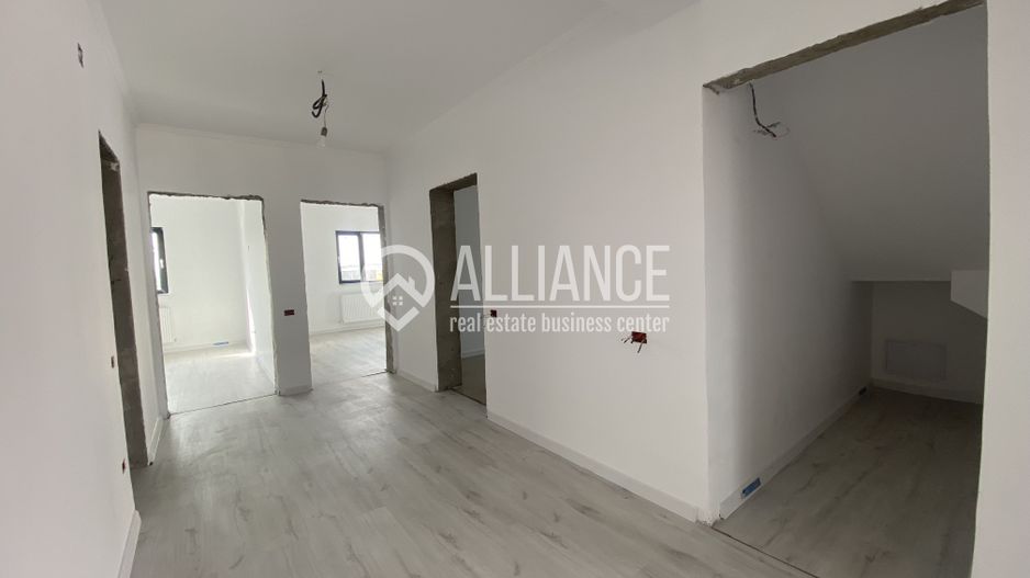 Valu lui Traian (COD 07) Casă P+M cu 5 camere, teren de 517 mp - Poză 21