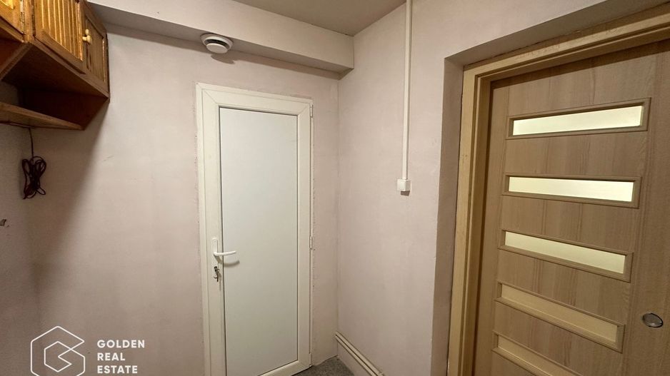 Oportunitate! Spatiu comercial modern si frumos amenajat, Uta, 4 camere, 190 mp - Poză 8