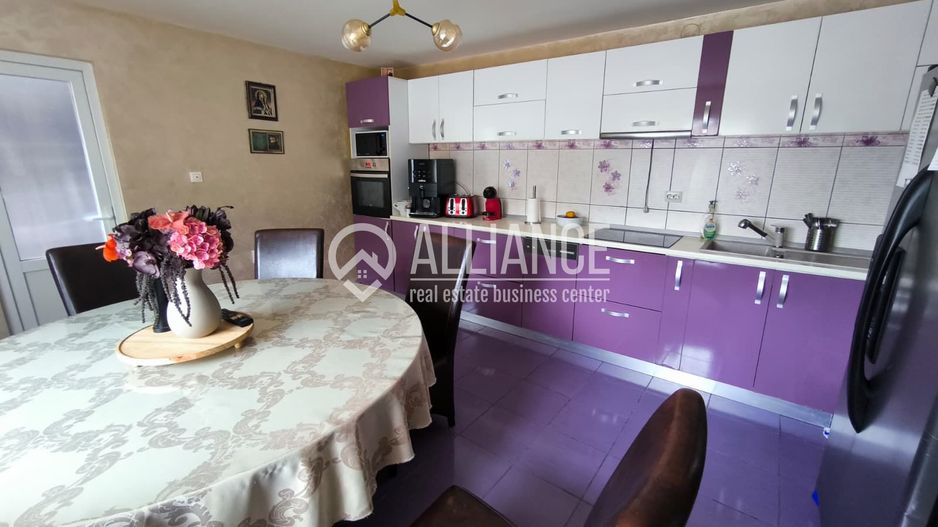 MEDEEA Vila P+1 mobilata complet si curte generoasa! - Poză 9