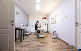 Clădire și teren de investiție, central Roman - Poză 8