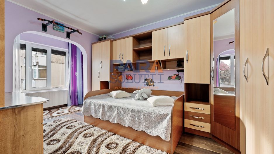 Apartament 3 camere mari, 75 mp, etaj 1, zona Favorit - Poză 10