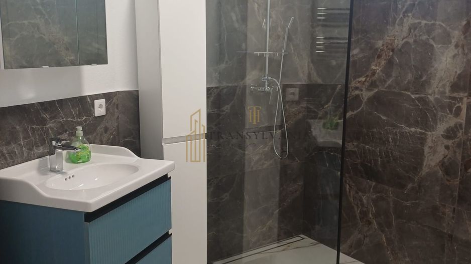 Apartament 2 camere, decomandat - Poză 5