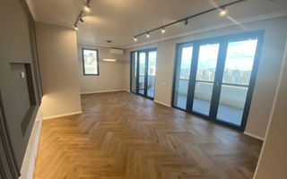 Proprietar Penthouse Unirii 4 camere  vedere la bulevard - Poză 1