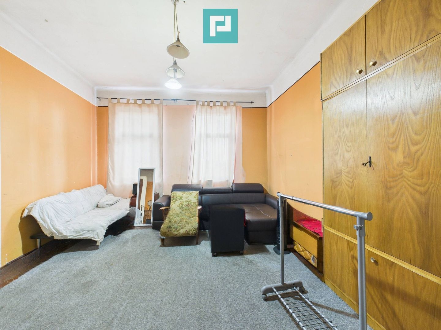 Casă individuală cu anexă în Vaicu - Poză 9