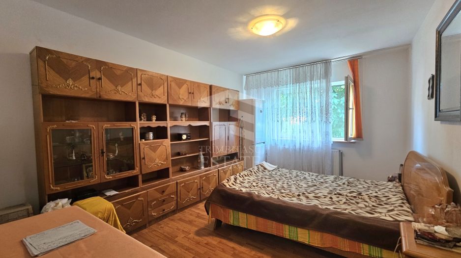 Garsoniera mobilata cu loc de parcare - Poză 2