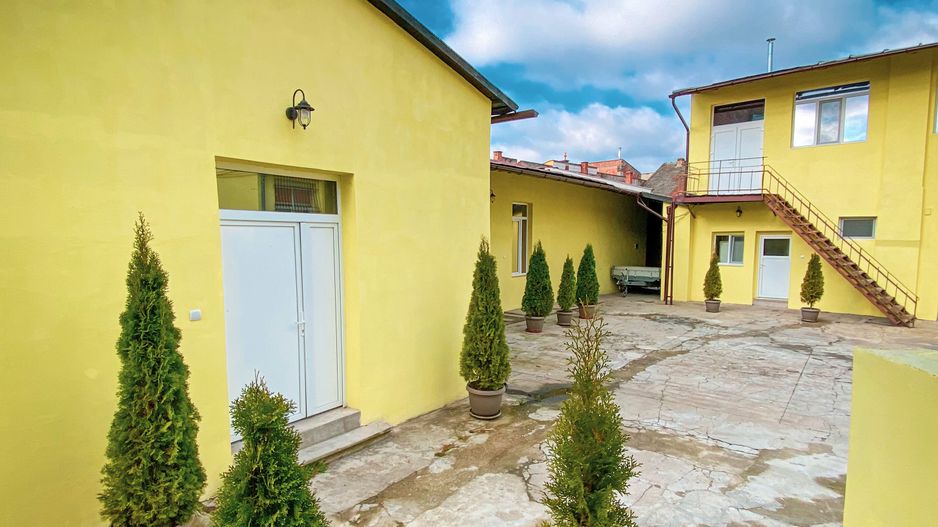 Cladire cu multiple spatii comerciale | P-ta Maria - Sinaia | 1425 MP - Poză 18