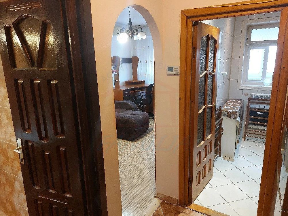 Garsonieră de închiriat – Siderurgiștilor, etaj 3 - Poză 1