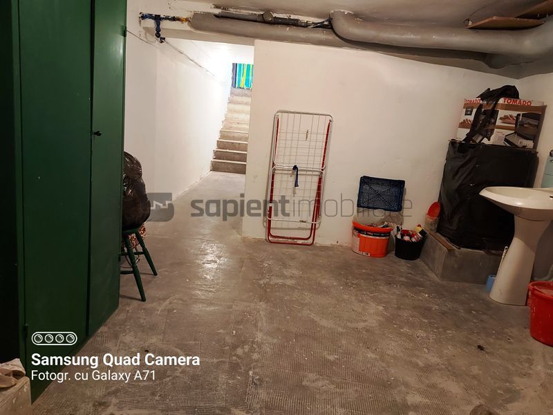 Casa cu 4 camere in zona Armatei Romane - Poză 19