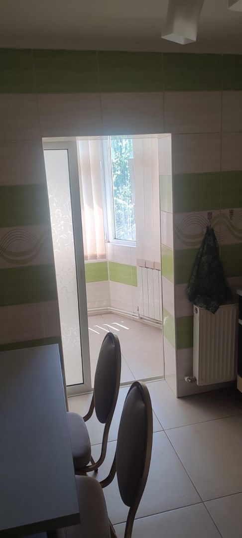 Vanzare apartament 3 camere Mazepa, etaj 8/10, 80 mp - Poză 8